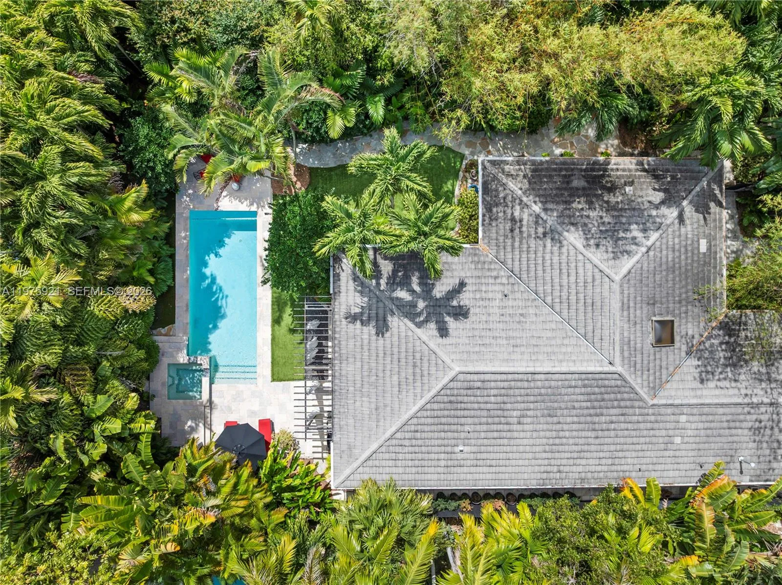 3821 Braganza Ave 3821, Miami, Florida 33133, Miami, Florida 33133, 2 Bedrooms Bedrooms, ,2 BathroomsBathrooms,Residential Lease,For Rent,3821 Braganza Ave 3821, Miami, Florida 33133,A11975921