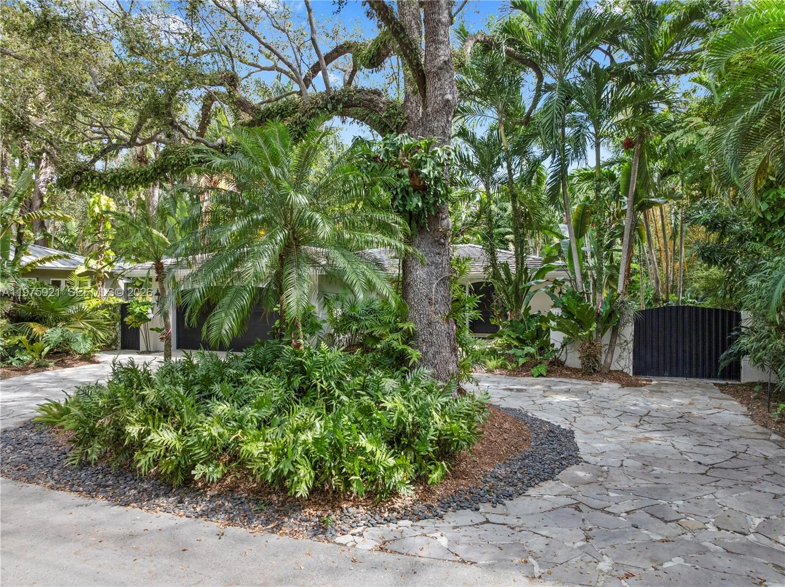 3821 Braganza Ave 3821, Miami, Florida 33133, Miami, Florida 33133, 2 Bedrooms Bedrooms, ,2 BathroomsBathrooms,Residential Lease,For Rent,3821 Braganza Ave 3821, Miami, Florida 33133,A11975921