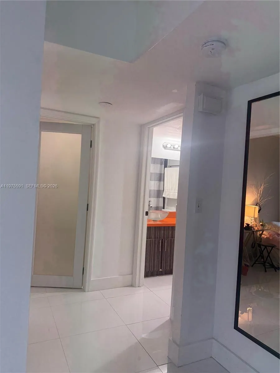 1390 Ocean Dr 304, Miami Beach, Florida 33139, Miami Beach, Florida 33139, 1 Bedroom Bedrooms, ,1 BathroomBathrooms,Residential,For Sale,1390 Ocean Dr 304, Miami Beach, Florida 33139,A11975591