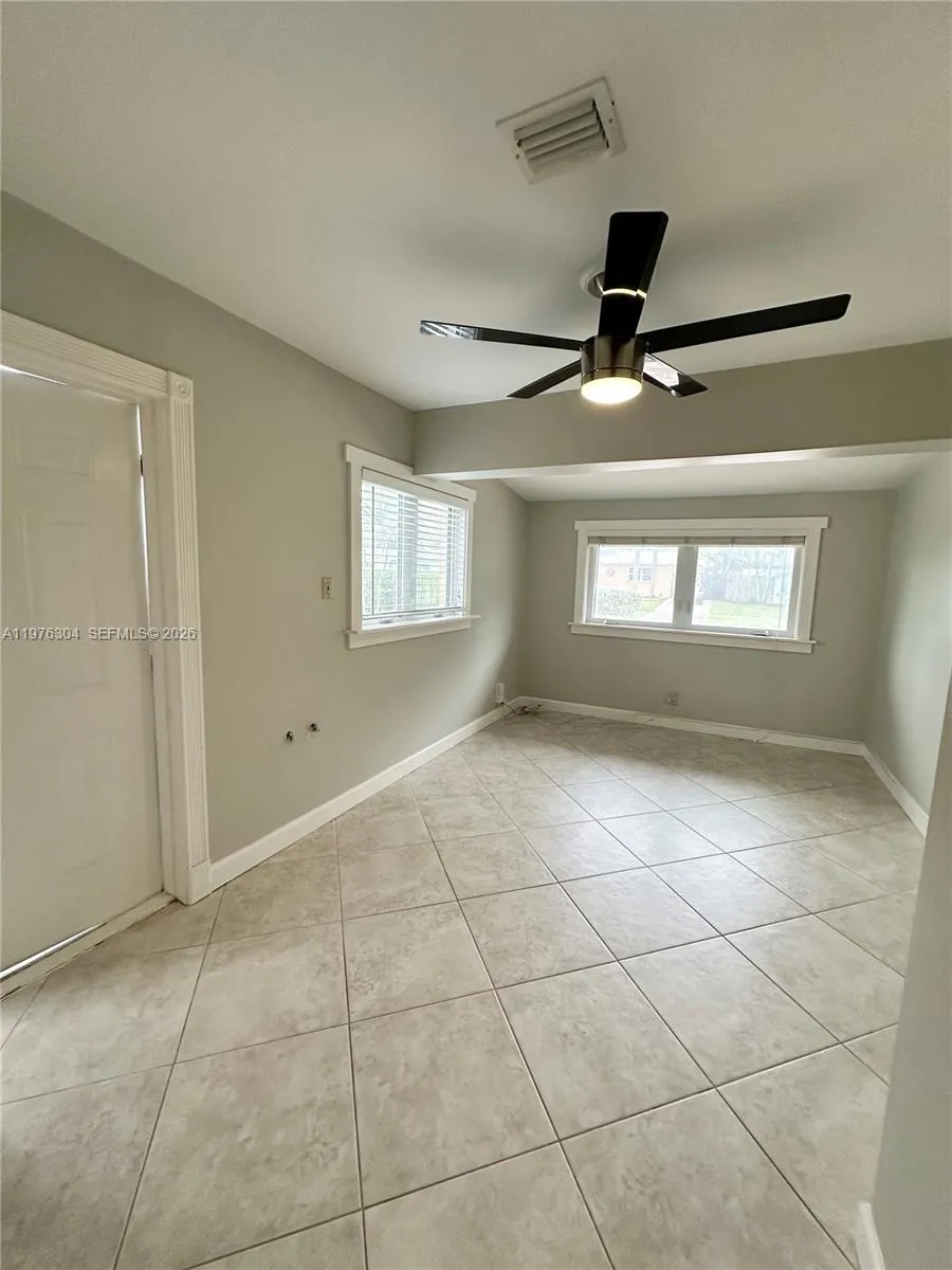 4701 Sw 34th Dr, Dania Beach, Florida 33312, Dania Beach, Florida 33312, 4 Bedrooms Bedrooms, ,2 BathroomsBathrooms,Residential Lease,For Rent,4701 Sw 34th Dr, Dania Beach, Florida 33312,A11976304