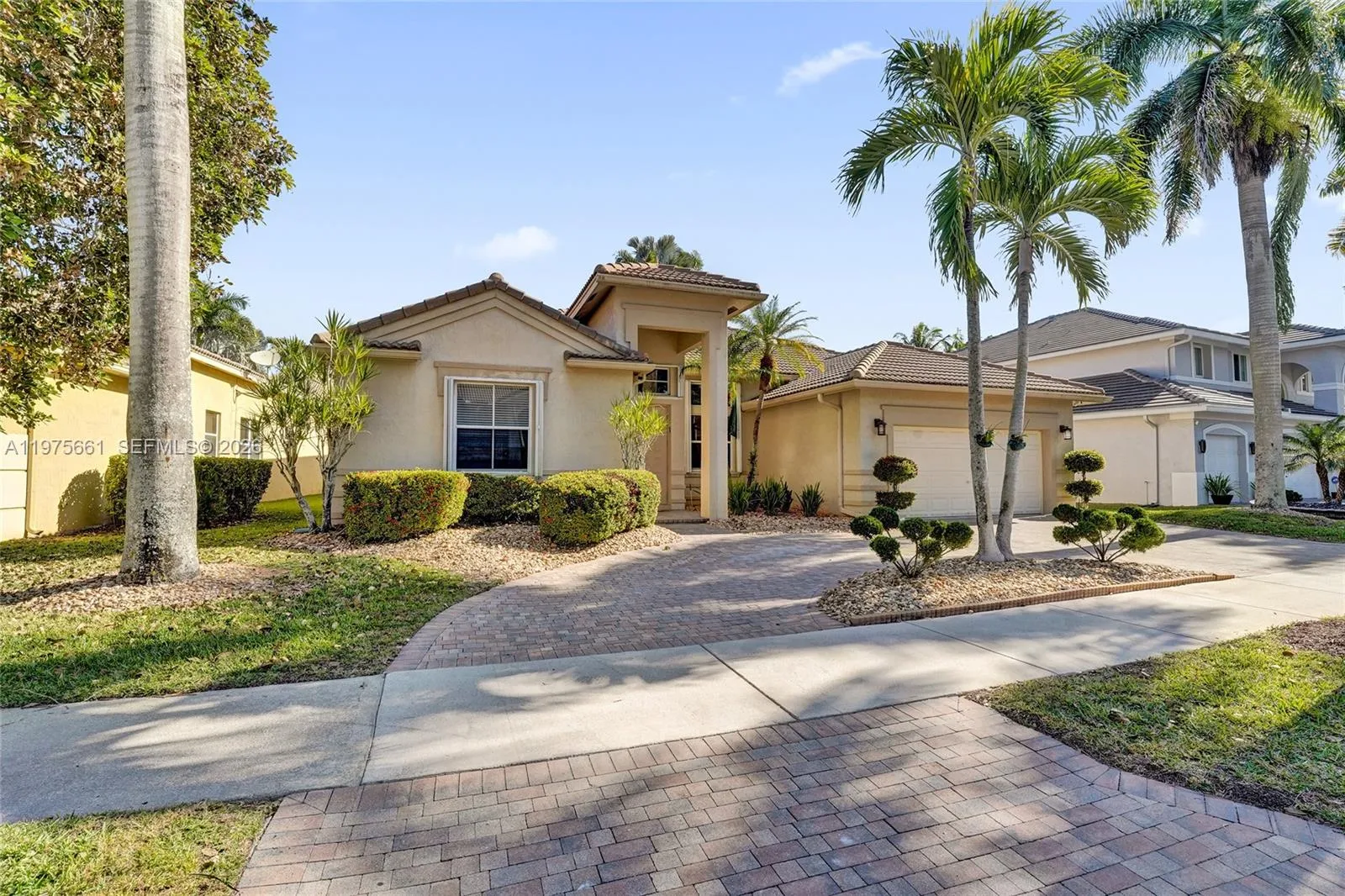 2458 Greenbrier Ct, Weston, Florida 33327, Weston, Florida 33327, 5 Bedrooms Bedrooms, ,3 BathroomsBathrooms,Residential,For Sale,2458 Greenbrier Ct, Weston, Florida 33327,A11975661