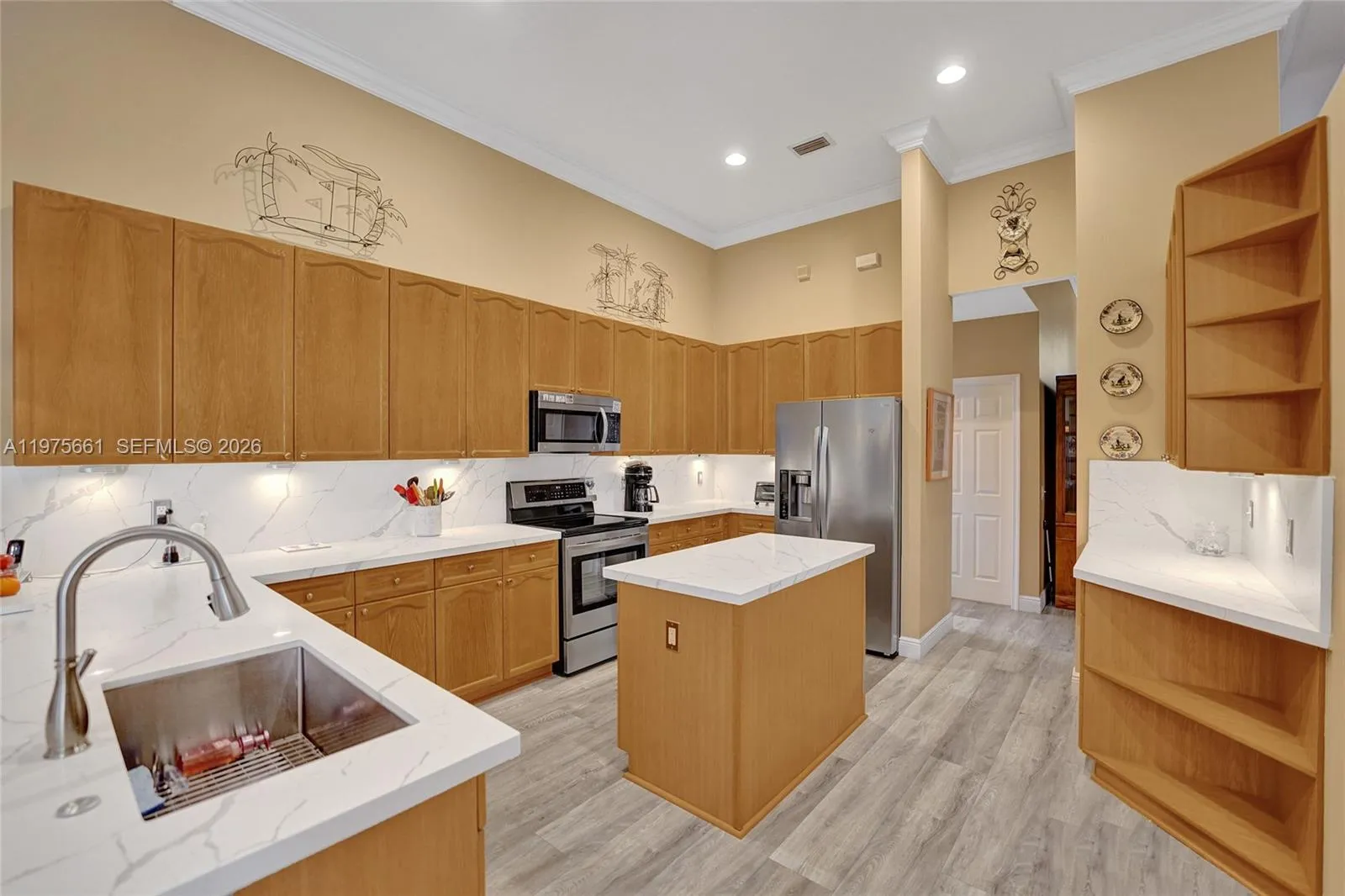 2458 Greenbrier Ct, Weston, Florida 33327, Weston, Florida 33327, 5 Bedrooms Bedrooms, ,3 BathroomsBathrooms,Residential,For Sale,2458 Greenbrier Ct, Weston, Florida 33327,A11975661