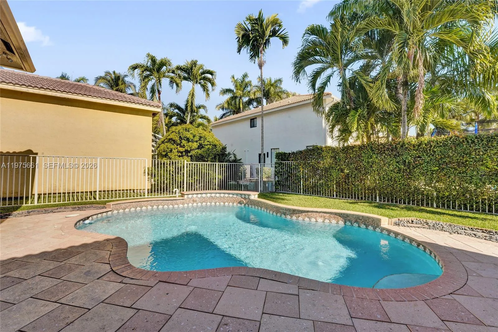 2458 Greenbrier Ct, Weston, Florida 33327, Weston, Florida 33327, 5 Bedrooms Bedrooms, ,3 BathroomsBathrooms,Residential,For Sale,2458 Greenbrier Ct, Weston, Florida 33327,A11975661