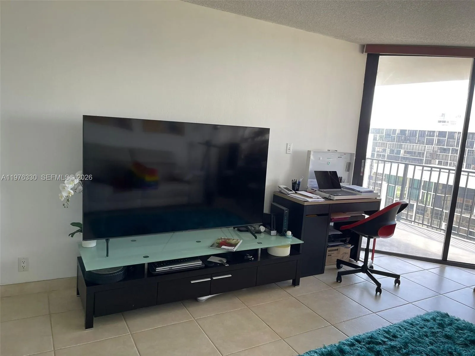 1901 Brickell Ave B2207, Miami, Florida 33129, Miami, Florida 33129, 1 Bedroom Bedrooms, ,1 BathroomBathrooms,Residential Lease,For Rent,1901 Brickell Ave B2207, Miami, Florida 33129,A11976330