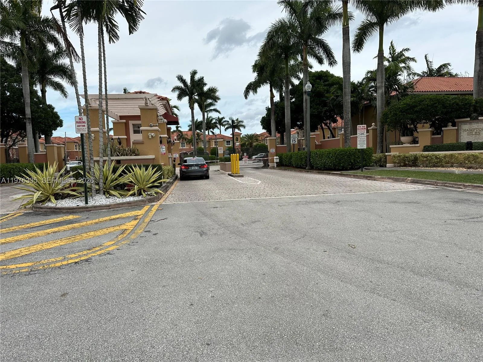 745 Sw 107th Ave 2207, Pembroke Pines, Florida 330, Pembroke Pines, Florida 33025, 3 Bedrooms Bedrooms, ,2 BathroomsBathrooms,Residential Lease,For Rent,745 Sw 107th Ave 2207, Pembroke Pines, Florida 330,A11976335