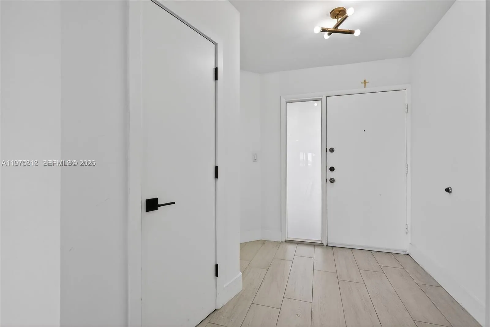 877 Ne 195th St 422, Miami, Florida 33179, Miami, Florida 33179, 3 Bedrooms Bedrooms, ,2 BathroomsBathrooms,Residential,For Sale,877 Ne 195th St 422, Miami, Florida 33179,A11975313