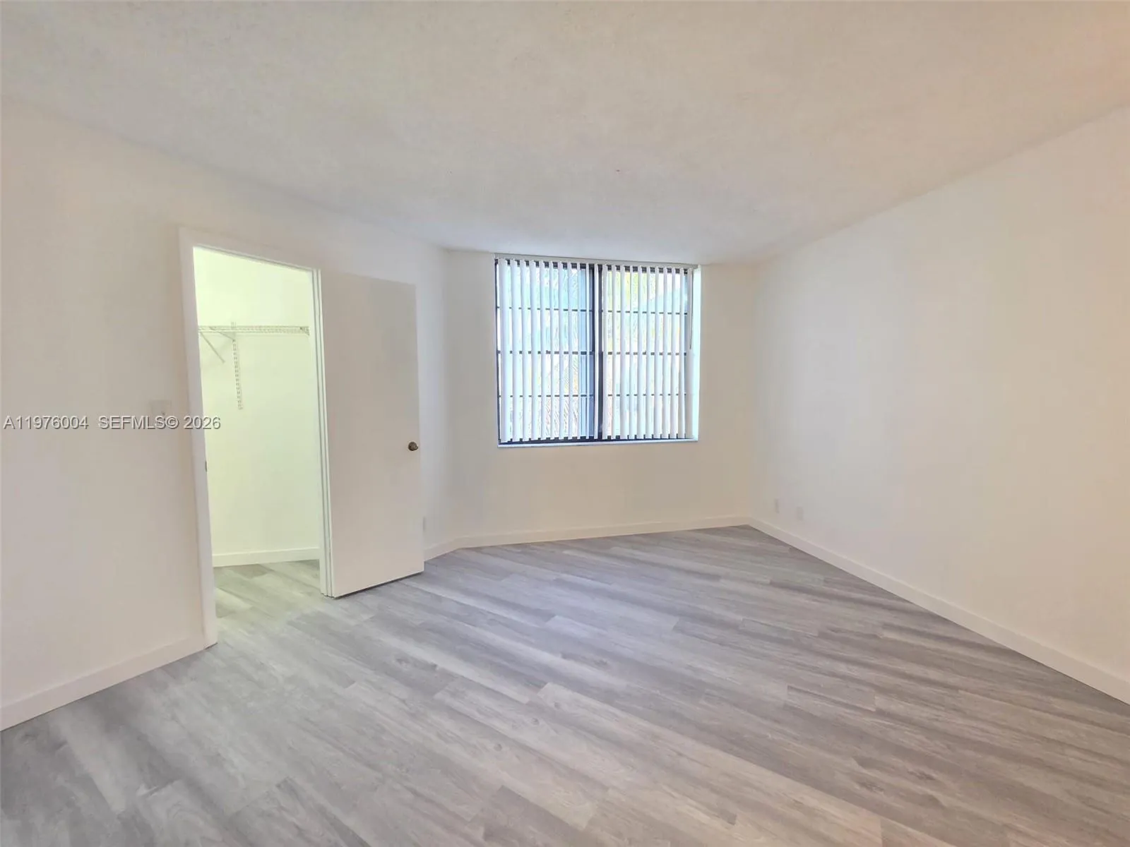 210 Lake Pointe Dr 304, Oakland Park, Florida 3330, Oakland Park, Florida 33309, 2 Bedrooms Bedrooms, ,2 BathroomsBathrooms,Residential,For Sale,210 Lake Pointe Dr 304, Oakland Park, Florida 3330,A11976004