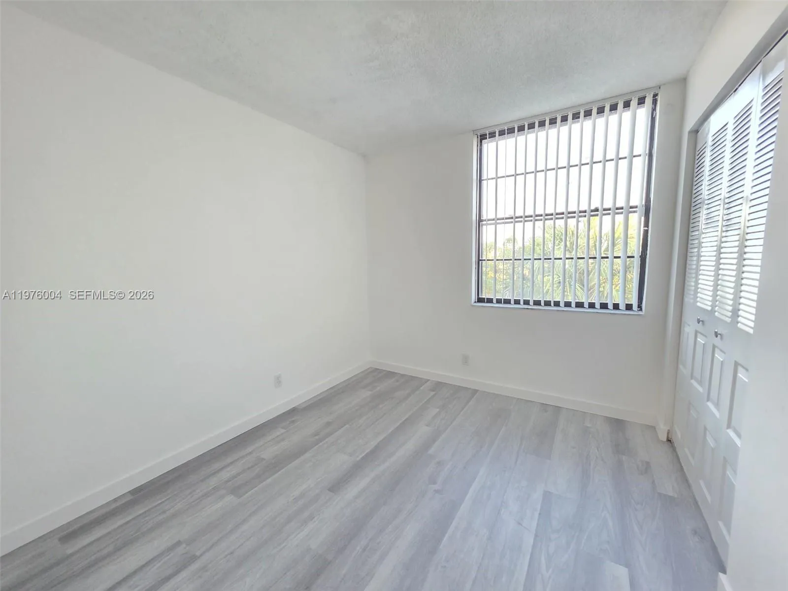 210 Lake Pointe Dr 304, Oakland Park, Florida 3330, Oakland Park, Florida 33309, 2 Bedrooms Bedrooms, ,2 BathroomsBathrooms,Residential,For Sale,210 Lake Pointe Dr 304, Oakland Park, Florida 3330,A11976004