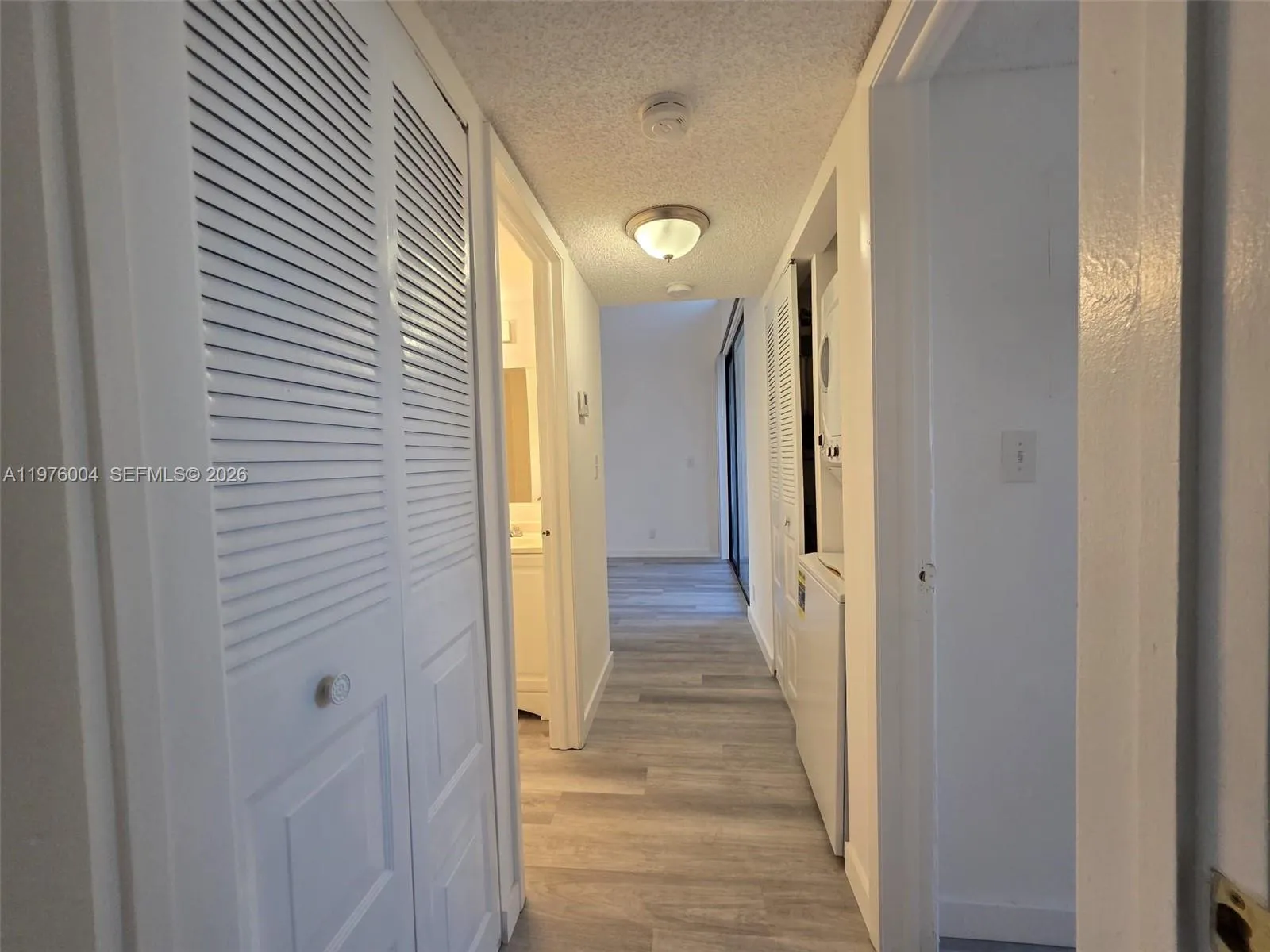 210 Lake Pointe Dr 304, Oakland Park, Florida 3330, Oakland Park, Florida 33309, 2 Bedrooms Bedrooms, ,2 BathroomsBathrooms,Residential,For Sale,210 Lake Pointe Dr 304, Oakland Park, Florida 3330,A11976004