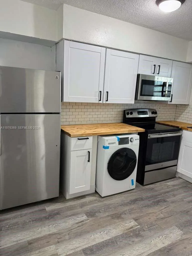 2498 Sw 17th Ave 4311, Miami, Florida 33145, Miami, Florida 33145, 2 Bedrooms Bedrooms, ,1 BathroomBathrooms,Residential Lease,For Rent,2498 Sw 17th Ave 4311, Miami, Florida 33145,A11976369