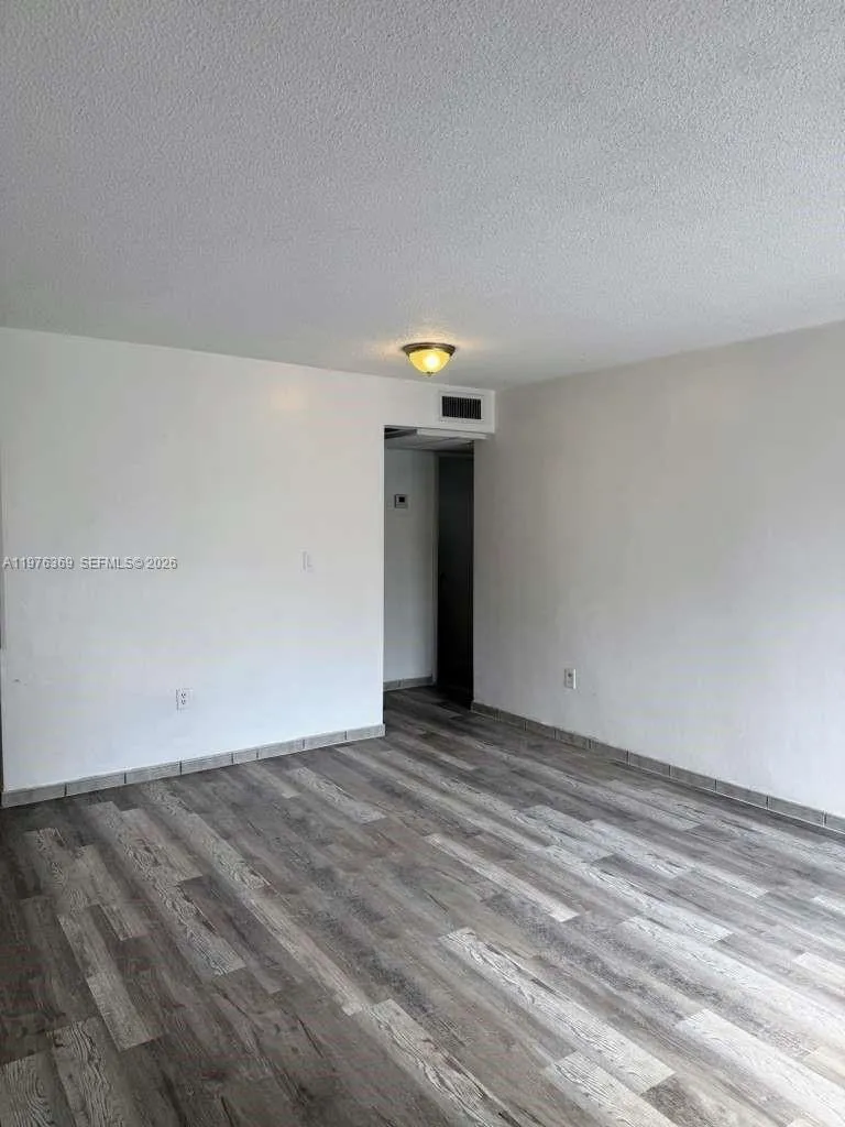 2498 Sw 17th Ave 4311, Miami, Florida 33145, Miami, Florida 33145, 2 Bedrooms Bedrooms, ,1 BathroomBathrooms,Residential Lease,For Rent,2498 Sw 17th Ave 4311, Miami, Florida 33145,A11976369