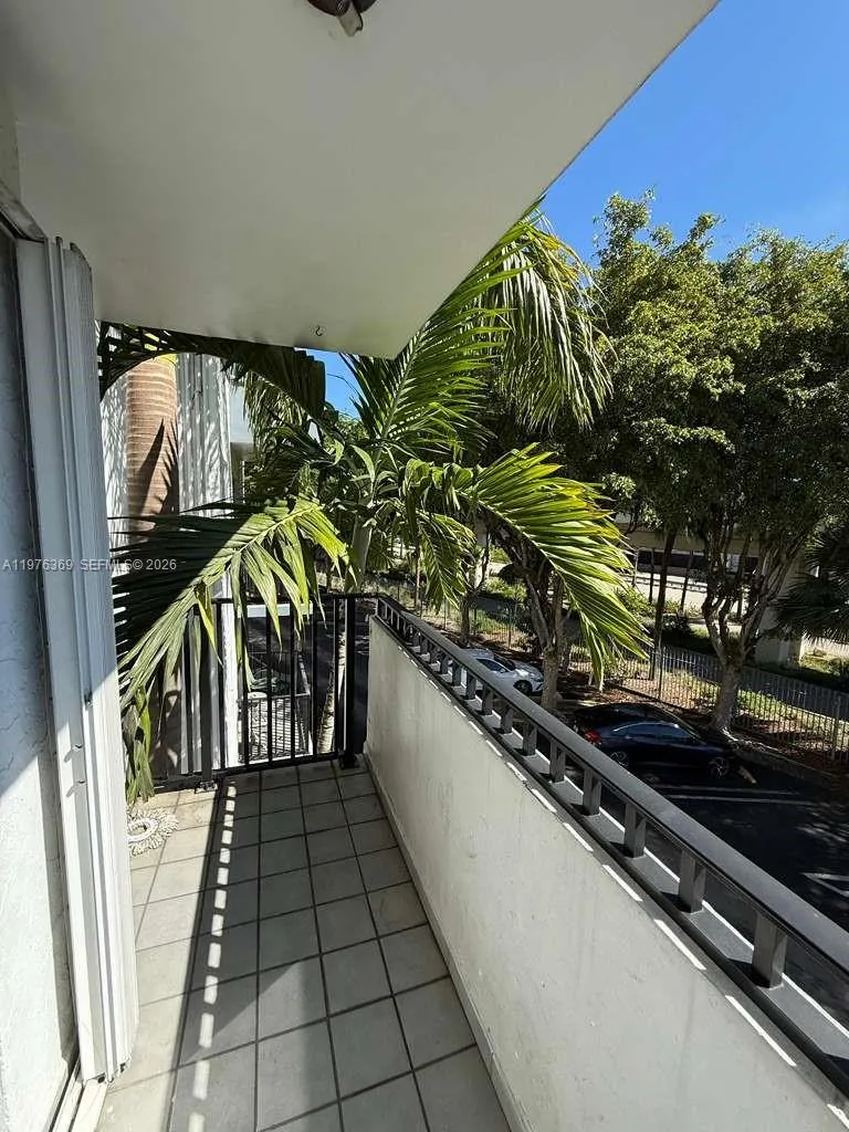2498 Sw 17th Ave 4311, Miami, Florida 33145, Miami, Florida 33145, 2 Bedrooms Bedrooms, ,1 BathroomBathrooms,Residential Lease,For Rent,2498 Sw 17th Ave 4311, Miami, Florida 33145,A11976369