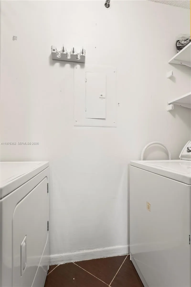 19555 E Country Club Dr 8208, Aventura, Florida 33, Aventura, Florida 33180, 2 Bedrooms Bedrooms, ,2 BathroomsBathrooms,Residential Lease,For Rent,19555 E Country Club Dr 8208, Aventura, Florida 33,A11976352