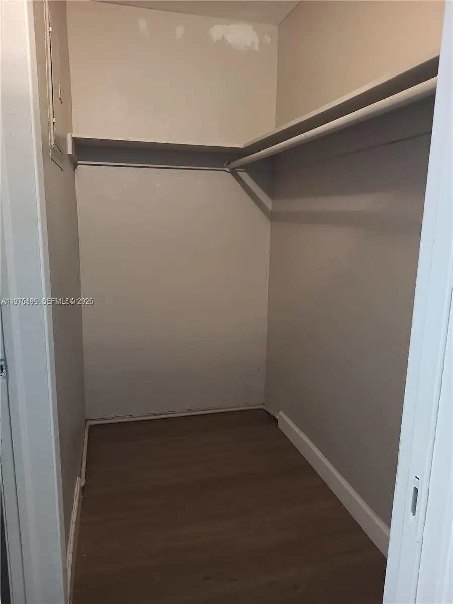 Fort Lauderdale, Florida 33316, ,1 BathroomBathrooms,Residential Lease,For Rent,A11976399