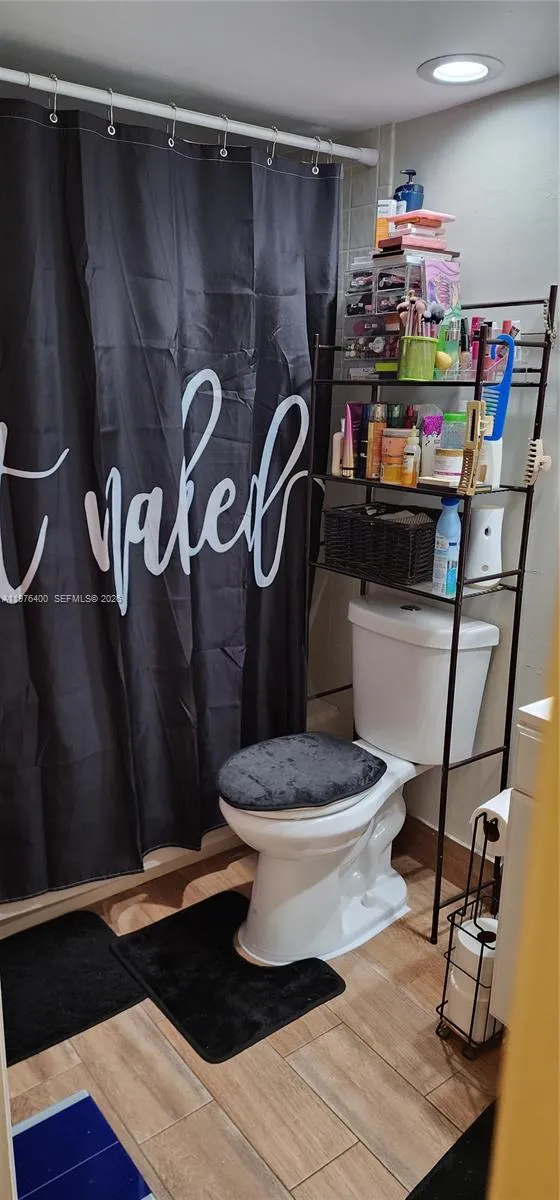 12305 Nw 11 12305, Pembroke Pines, Florida 33026, Pembroke Pines, Florida 33026, 2 Bedrooms Bedrooms, ,2 BathroomsBathrooms,Residential,For Sale,12305 Nw 11 12305, Pembroke Pines, Florida 33026,A11976400