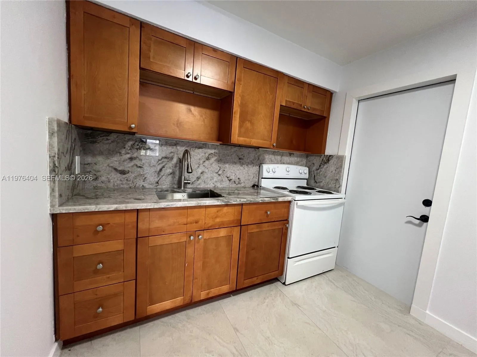 963 Nw 5th St 3, Miami, Florida 33128, Miami, Florida 33128, 2 Bedrooms Bedrooms, ,1 BathroomBathrooms,Residential Lease,For Rent,963 Nw 5th St 3, Miami, Florida 33128,A11976404