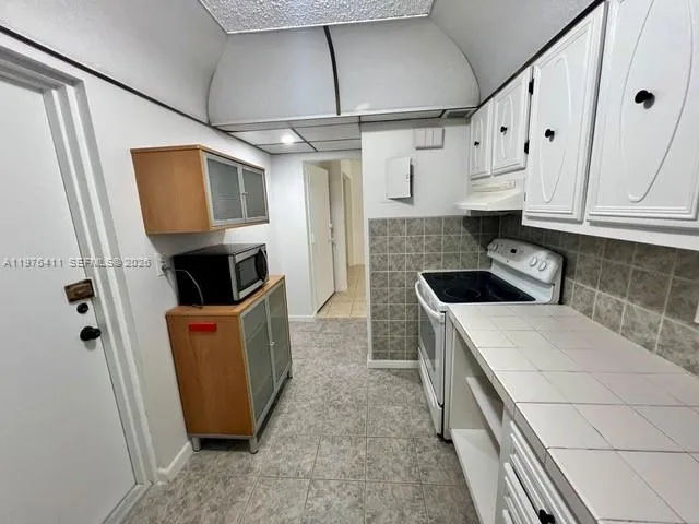 3101 Oakland Shores Dr H104, Oakland Park, Florida, Oakland Park, Florida 33309, 1 Bedroom Bedrooms, ,1 BathroomBathrooms,Residential Lease,For Rent,3101 Oakland Shores Dr H104, Oakland Park, Florida,A11976411