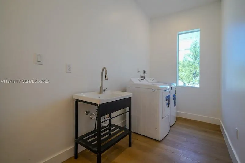 112 Nw 24th Ct, Miami, Florida 33125, Miami, Florida 33125, 4 Bedrooms Bedrooms, ,3 BathroomsBathrooms,Residential Lease,For Rent,112 Nw 24th Ct, Miami, Florida 33125,A11974777