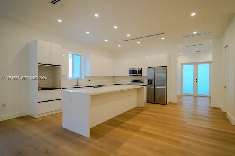 112 Nw 24th Ct, Miami, Florida 33125, Miami, Florida 33125, 4 Bedrooms Bedrooms, ,3 BathroomsBathrooms,Residential Lease,For Rent,112 Nw 24th Ct, Miami, Florida 33125,A11974777