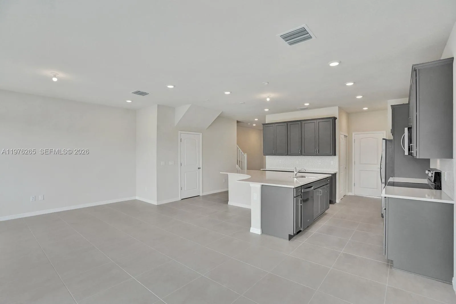 2202 S Appleton Circle S, Oakland Park, Florida 33, Oakland Park, Florida 33309, 3 Bedrooms Bedrooms, ,2 BathroomsBathrooms,Residential Lease,For Rent,2202 S Appleton Circle S, Oakland Park, Florida 33,A11976265