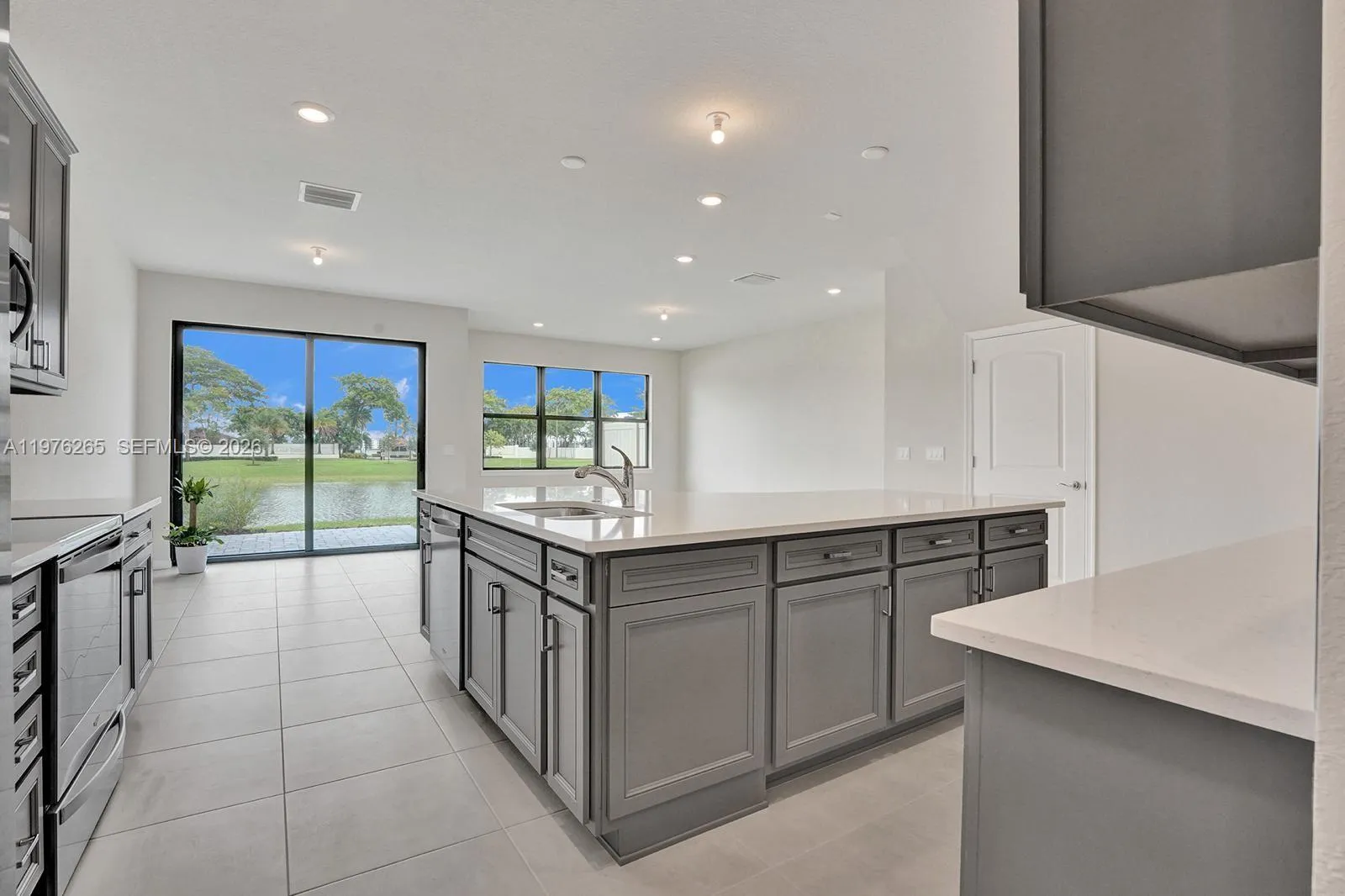 2202 S Appleton Circle S, Oakland Park, Florida 33, Oakland Park, Florida 33309, 3 Bedrooms Bedrooms, ,2 BathroomsBathrooms,Residential Lease,For Rent,2202 S Appleton Circle S, Oakland Park, Florida 33,A11976265