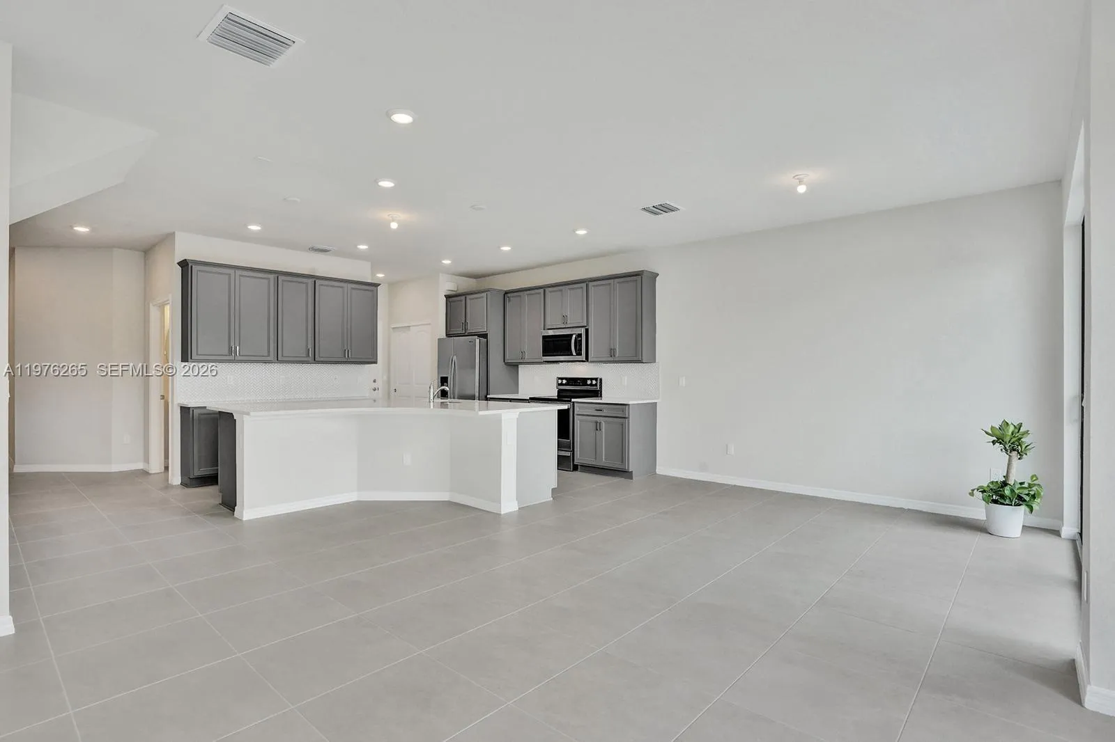 2202 S Appleton Circle S, Oakland Park, Florida 33, Oakland Park, Florida 33309, 3 Bedrooms Bedrooms, ,2 BathroomsBathrooms,Residential Lease,For Rent,2202 S Appleton Circle S, Oakland Park, Florida 33,A11976265