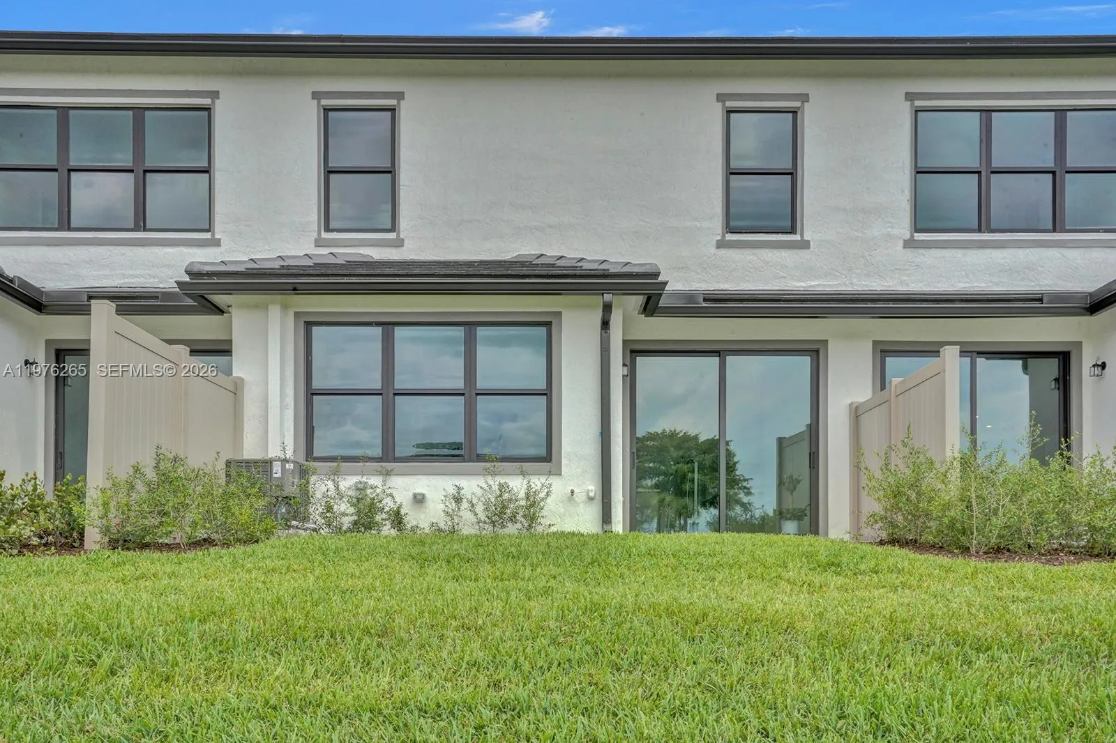 2202 S Appleton Circle S, Oakland Park, Florida 33, Oakland Park, Florida 33309, 3 Bedrooms Bedrooms, ,2 BathroomsBathrooms,Residential Lease,For Rent,2202 S Appleton Circle S, Oakland Park, Florida 33,A11976265