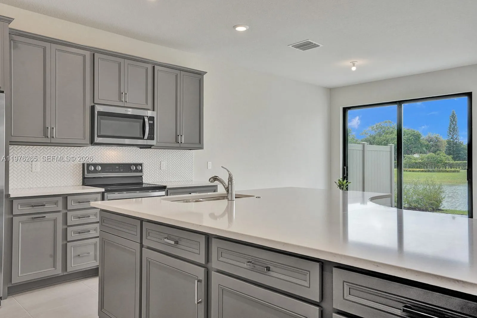 2202 S Appleton Circle S, Oakland Park, Florida 33, Oakland Park, Florida 33309, 3 Bedrooms Bedrooms, ,2 BathroomsBathrooms,Residential Lease,For Rent,2202 S Appleton Circle S, Oakland Park, Florida 33,A11976265