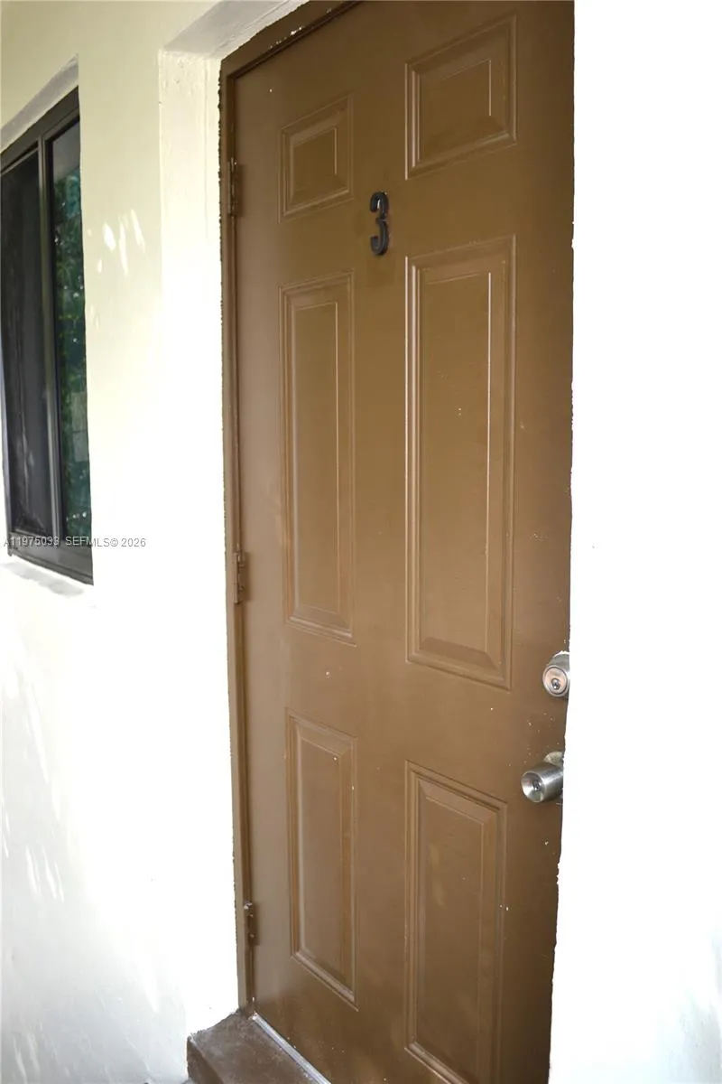 1035 Sw 4th St 3, Miami, Florida 33130, Miami, Florida 33130, 1 Bedroom Bedrooms, ,1 BathroomBathrooms,Residential Lease,For Rent,1035 Sw 4th St 3, Miami, Florida 33130,A11975033
