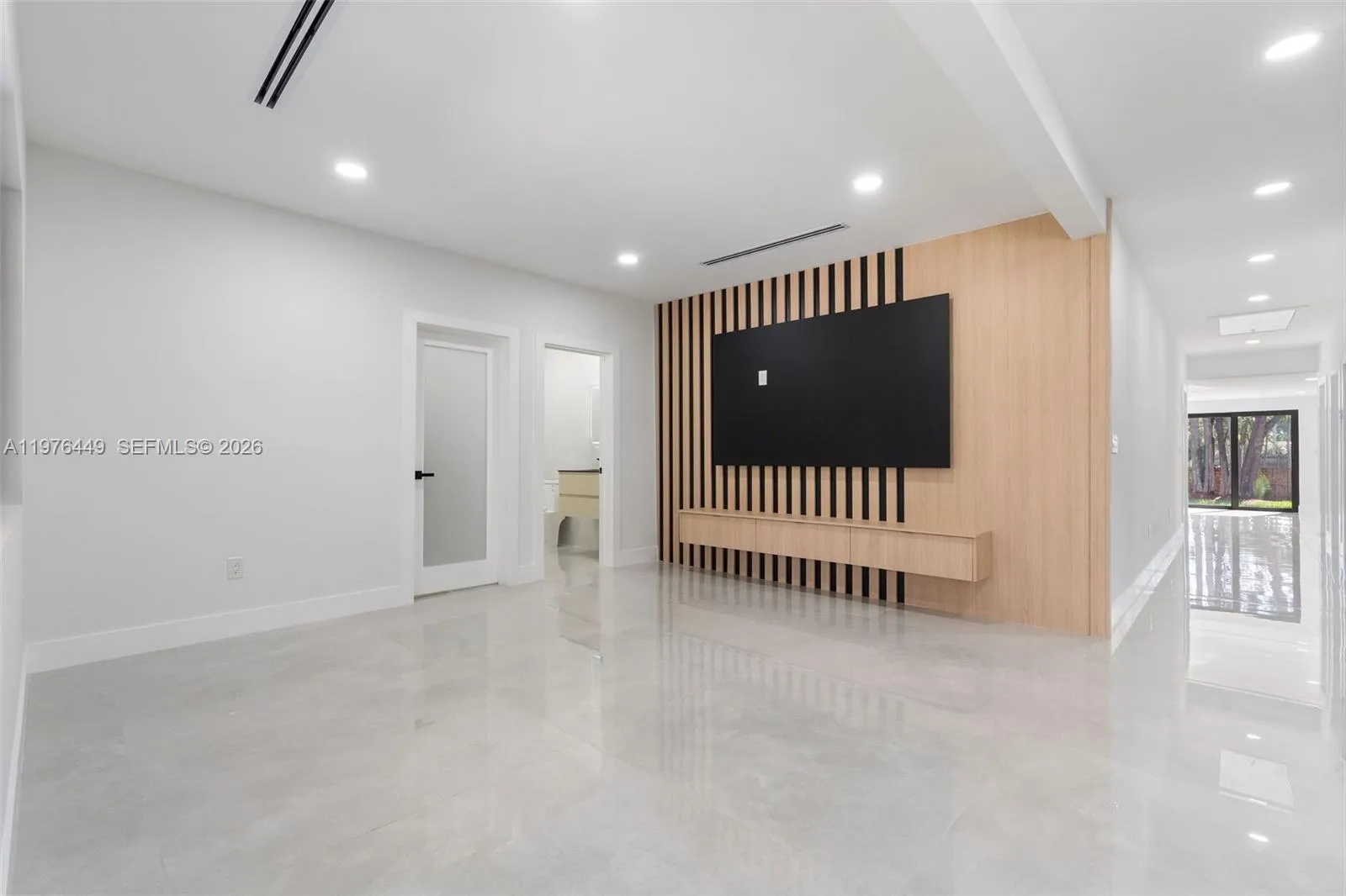 4800 Sw 61st Ave, Davie, Florida 33314, Davie, Florida 33314, 5 Bedrooms Bedrooms, ,4 BathroomsBathrooms,Residential Lease,For Rent,4800 Sw 61st Ave, Davie, Florida 33314,A11976449