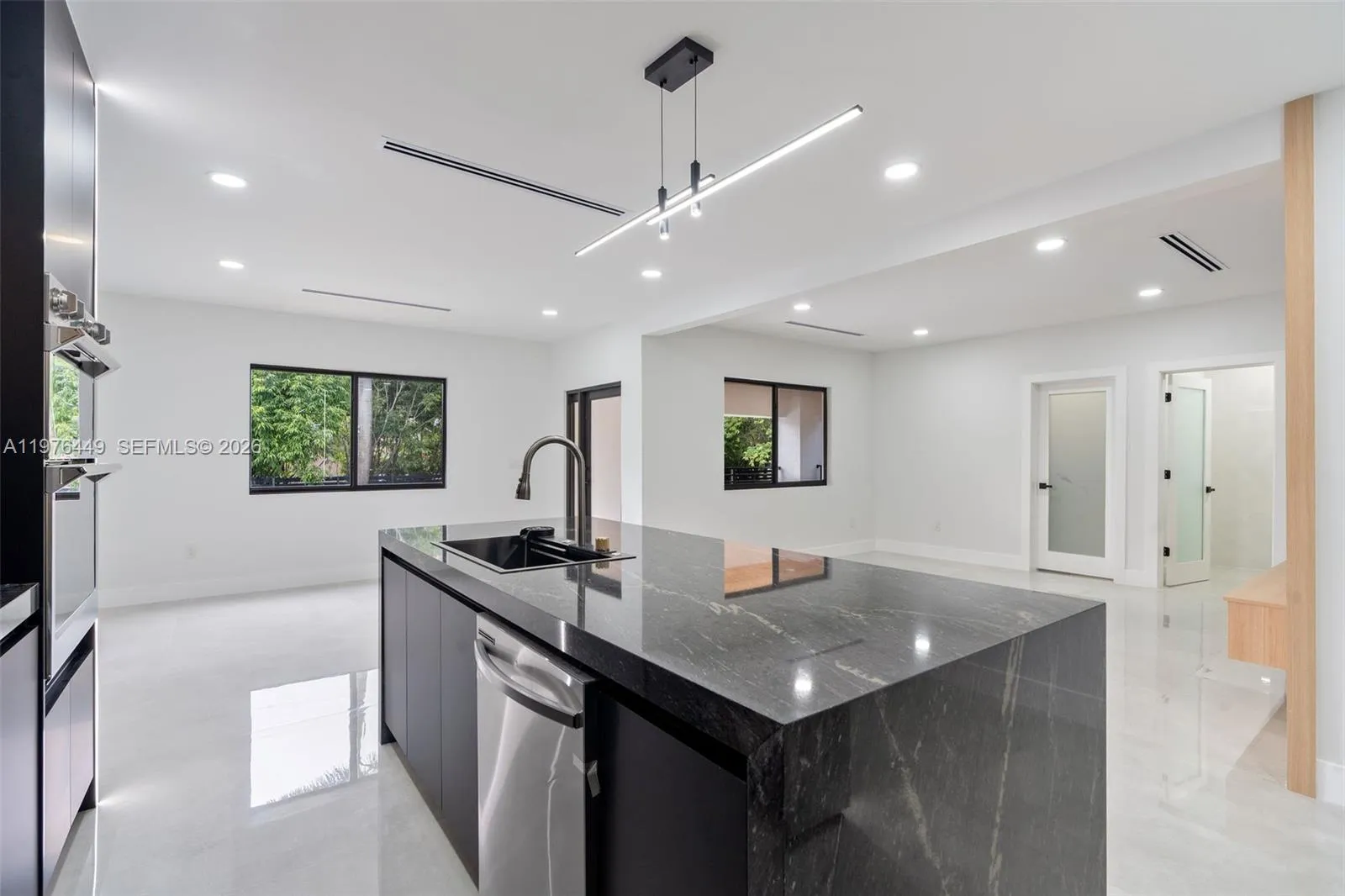 4800 Sw 61st Ave, Davie, Florida 33314, Davie, Florida 33314, 5 Bedrooms Bedrooms, ,4 BathroomsBathrooms,Residential Lease,For Rent,4800 Sw 61st Ave, Davie, Florida 33314,A11976449
