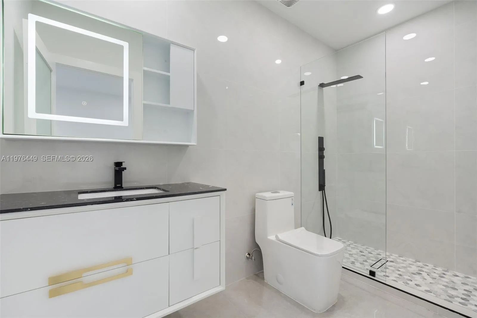 4800 Sw 61st Ave, Davie, Florida 33314, Davie, Florida 33314, 5 Bedrooms Bedrooms, ,4 BathroomsBathrooms,Residential Lease,For Rent,4800 Sw 61st Ave, Davie, Florida 33314,A11976449