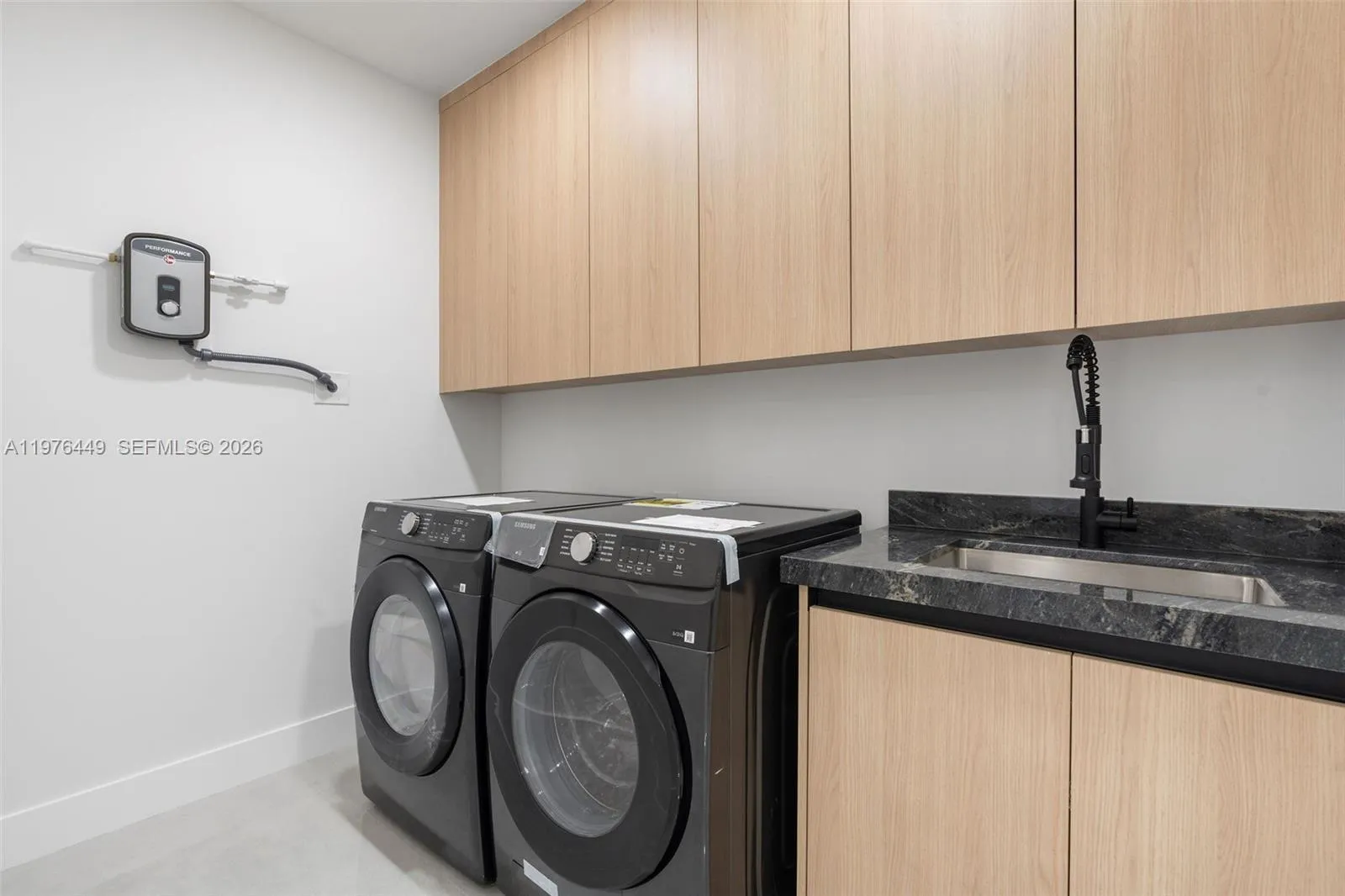 4800 Sw 61st Ave, Davie, Florida 33314, Davie, Florida 33314, 5 Bedrooms Bedrooms, ,4 BathroomsBathrooms,Residential Lease,For Rent,4800 Sw 61st Ave, Davie, Florida 33314,A11976449