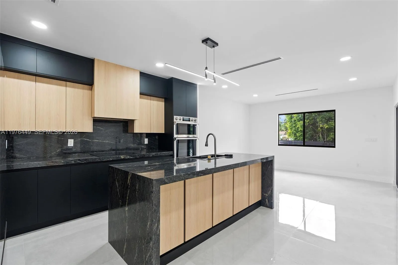 4800 Sw 61st Ave, Davie, Florida 33314, Davie, Florida 33314, 5 Bedrooms Bedrooms, ,4 BathroomsBathrooms,Residential Lease,For Rent,4800 Sw 61st Ave, Davie, Florida 33314,A11976449