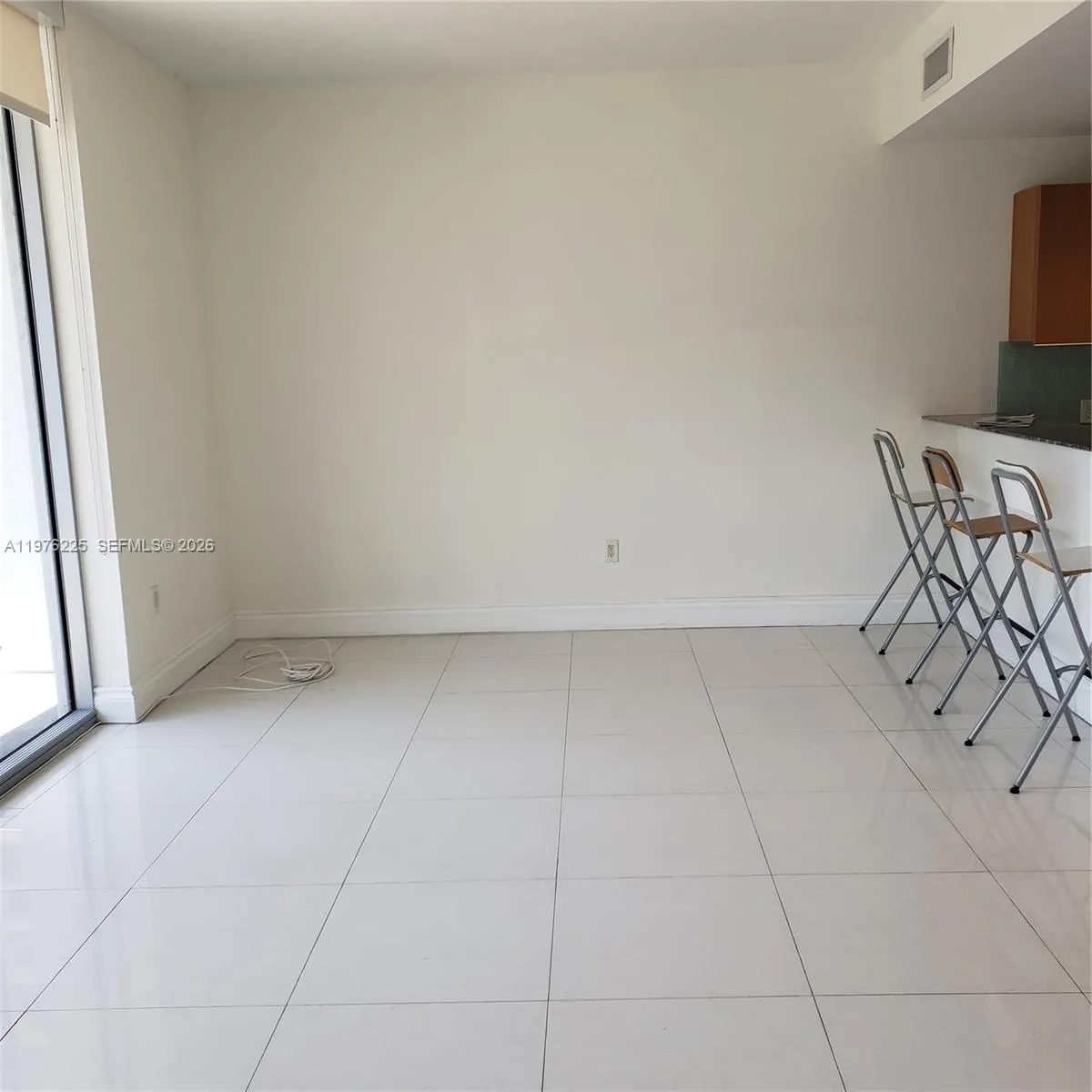 1060 S Brickell Ave 1709, Miami, Florida 33131, Miami, Florida 33131, ,1 BathroomBathrooms,Residential Lease,For Rent,1060 S Brickell Ave 1709, Miami, Florida 33131,A11976225