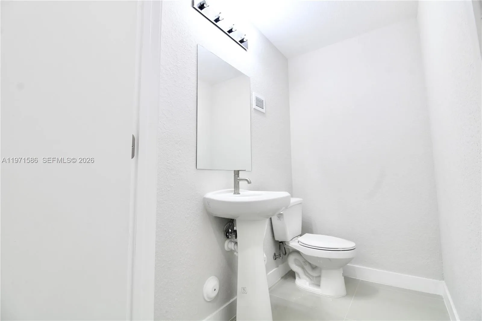 25875 Sw 145th Ave, Homestead, Florida 33032, Homestead, Florida 33032, 3 Bedrooms Bedrooms, ,2 BathroomsBathrooms,Residential Lease,For Rent,25875 Sw 145th Ave, Homestead, Florida 33032,A11971586