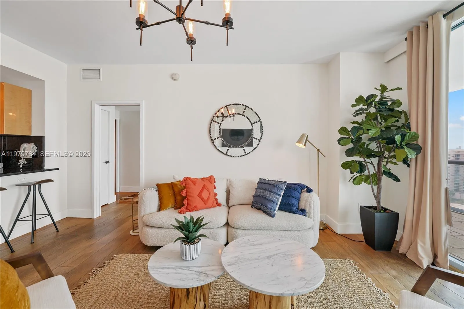 6799 Collins Ave 1506, Miami Beach, Florida 33141, Miami Beach, Florida 33141, 2 Bedrooms Bedrooms, ,2 BathroomsBathrooms,Residential Lease,For Rent,6799 Collins Ave 1506, Miami Beach, Florida 33141,A11975784