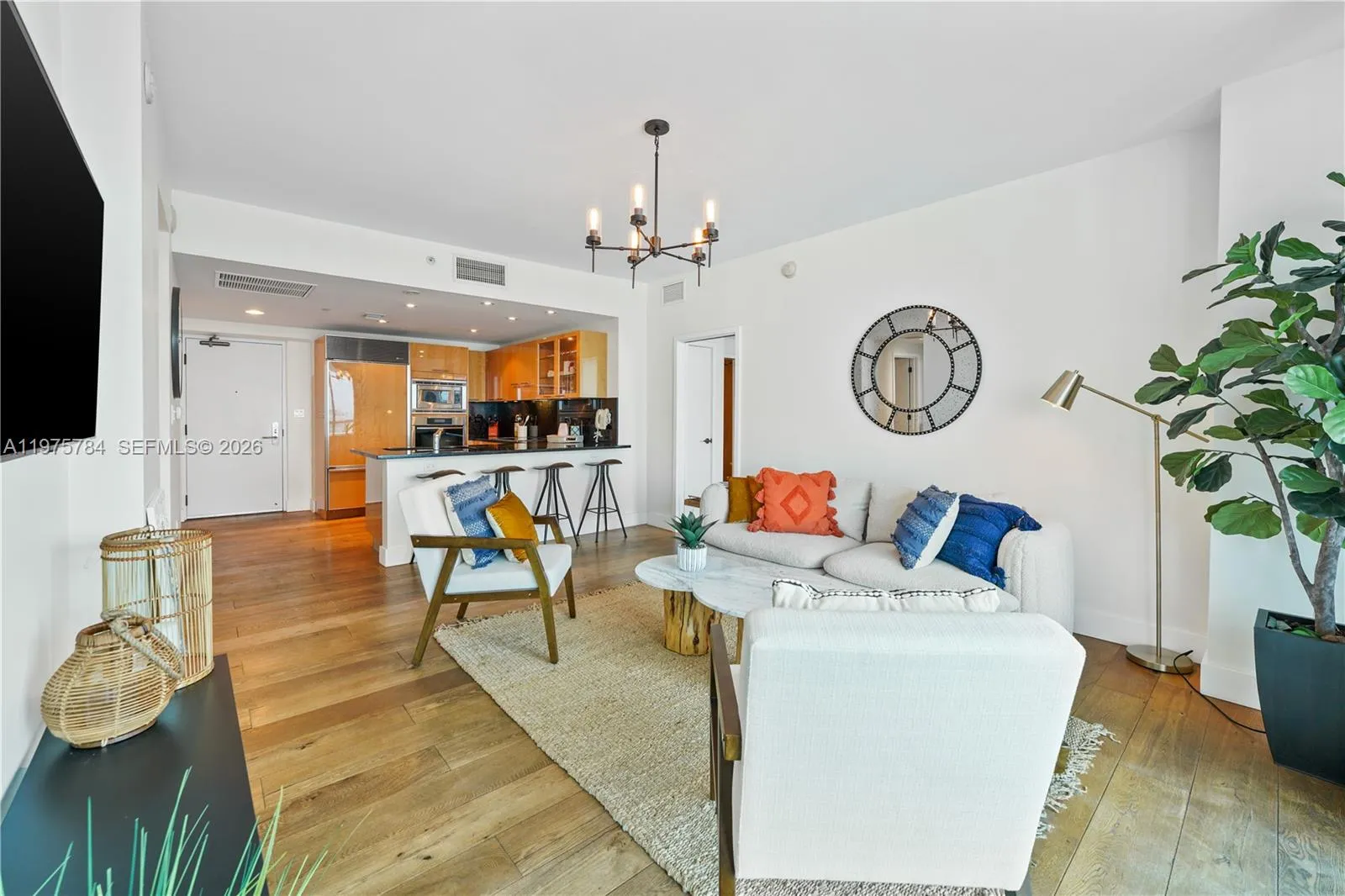 6799 Collins Ave 1506, Miami Beach, Florida 33141, Miami Beach, Florida 33141, 2 Bedrooms Bedrooms, ,2 BathroomsBathrooms,Residential Lease,For Rent,6799 Collins Ave 1506, Miami Beach, Florida 33141,A11975784