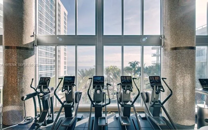 6799 Collins Ave 1506, Miami Beach, Florida 33141, Miami Beach, Florida 33141, 2 Bedrooms Bedrooms, ,2 BathroomsBathrooms,Residential Lease,For Rent,6799 Collins Ave 1506, Miami Beach, Florida 33141,A11975784