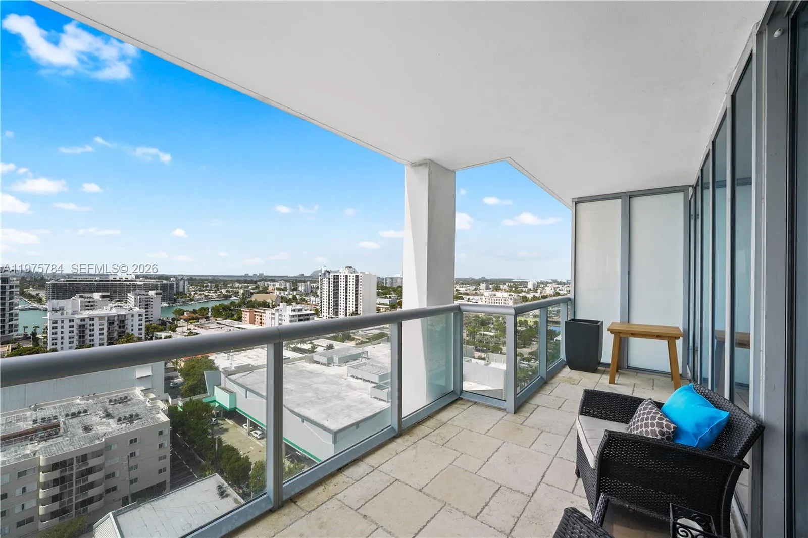 6799 Collins Ave 1506, Miami Beach, Florida 33141, Miami Beach, Florida 33141, 2 Bedrooms Bedrooms, ,2 BathroomsBathrooms,Residential Lease,For Rent,6799 Collins Ave 1506, Miami Beach, Florida 33141,A11975784