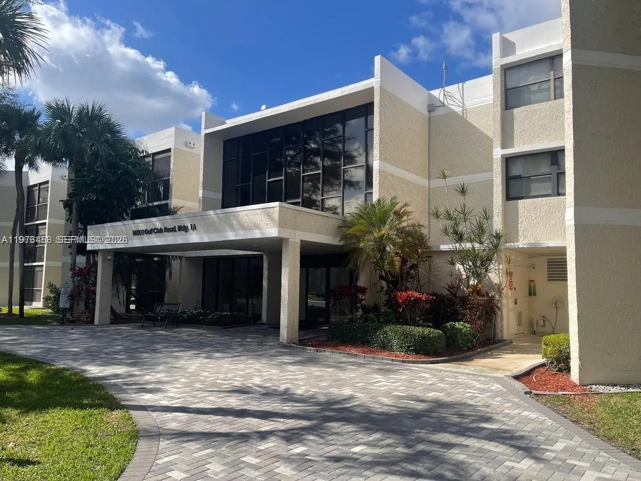 16500 Golf Club Rd 205, Weston, Florida 33326, Weston, Florida 33326, 2 Bedrooms Bedrooms, ,2 BathroomsBathrooms,Residential Lease,For Rent,16500 Golf Club Rd 205, Weston, Florida 33326,A11976468