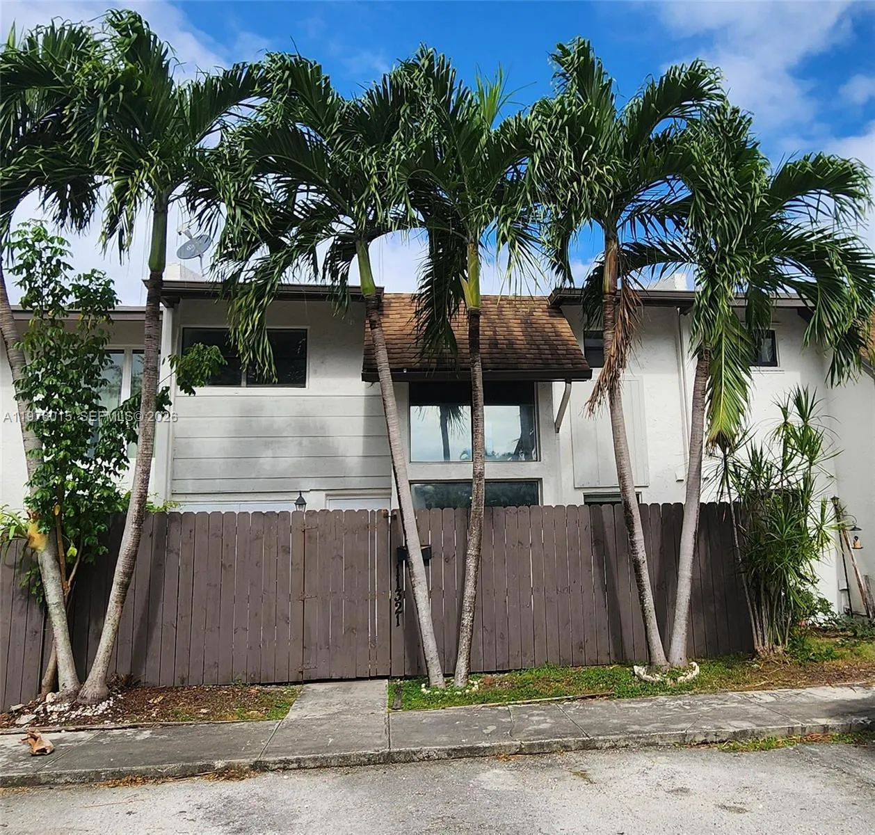 11321 Sw 65th St, Miami, Florida 33173, Miami, Florida 33173, 3 Bedrooms Bedrooms, ,2 BathroomsBathrooms,Residential Lease,For Rent,11321 Sw 65th St, Miami, Florida 33173,A11976015