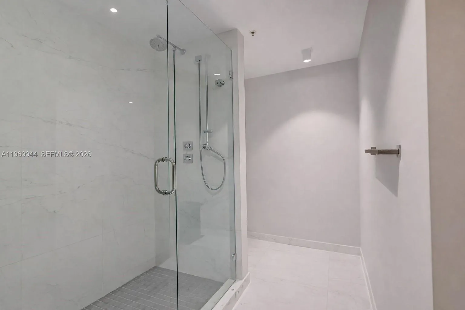 400 Sunny Isles Blvd 2004, Sunny Isles Beach, Flor, Sunny Isles Beach, Florida 33160, 4 Bedrooms Bedrooms, ,4 BathroomsBathrooms,Residential,For Sale,400 Sunny Isles Blvd 2004, Sunny Isles Beach, Flor,A11969944