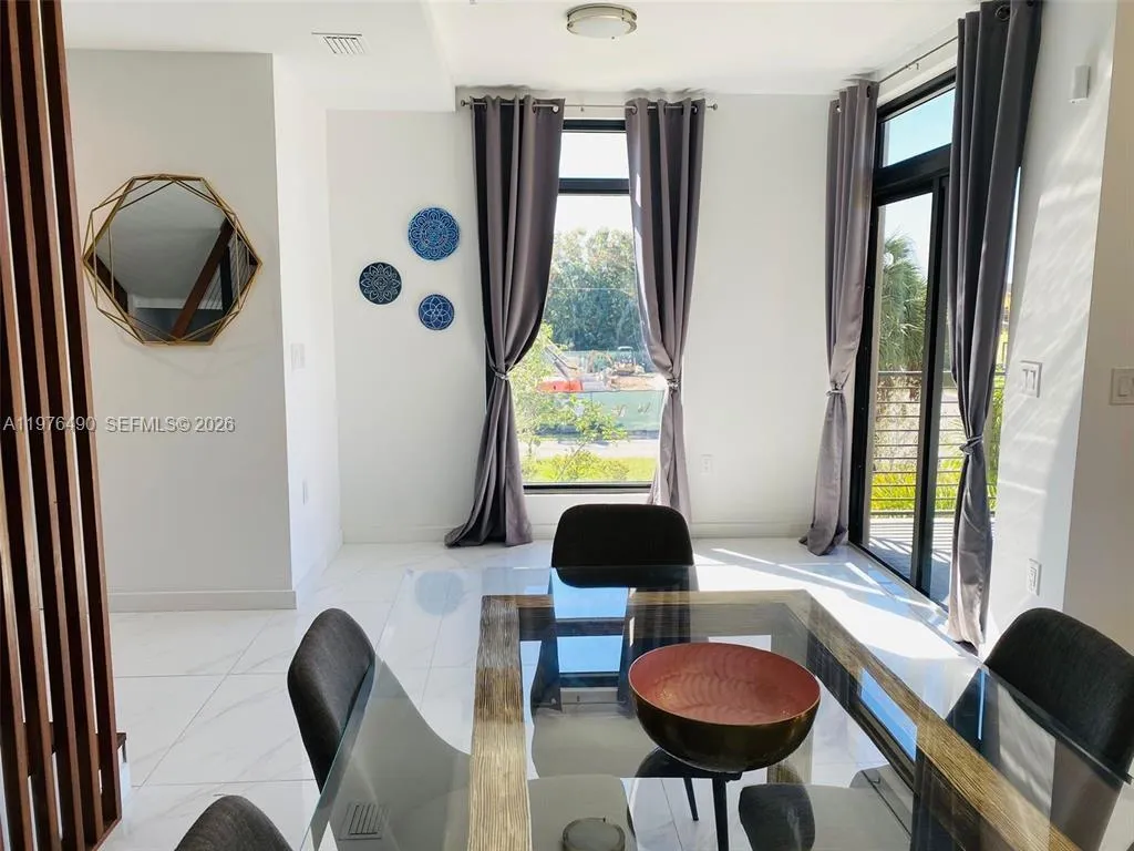 1501 N 17th Ave, Hollywood, Florida 33020, Hollywood, Florida 33020, ,Residential Income,For Sale,1501 N 17th Ave, Hollywood, Florida 33020,A11976490