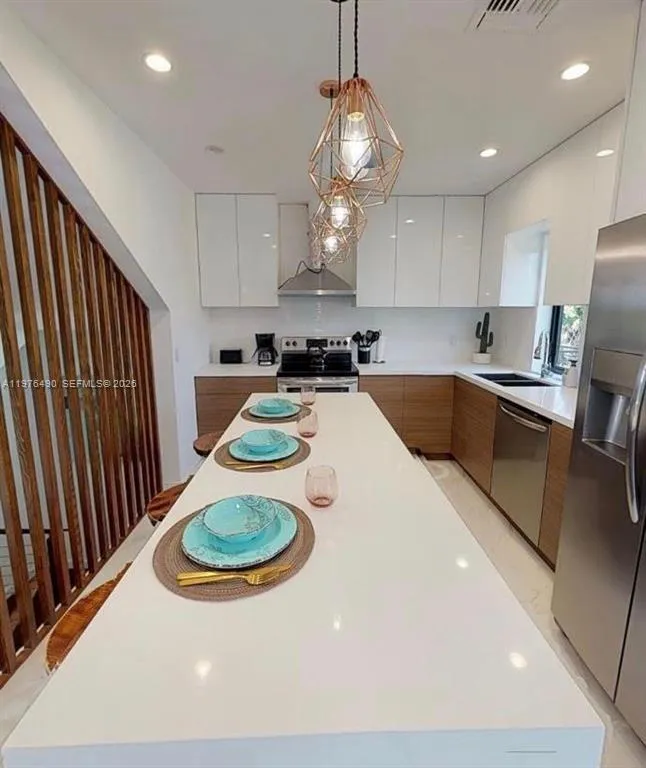 1501 N 17th Ave, Hollywood, Florida 33020, Hollywood, Florida 33020, ,Residential Income,For Sale,1501 N 17th Ave, Hollywood, Florida 33020,A11976490