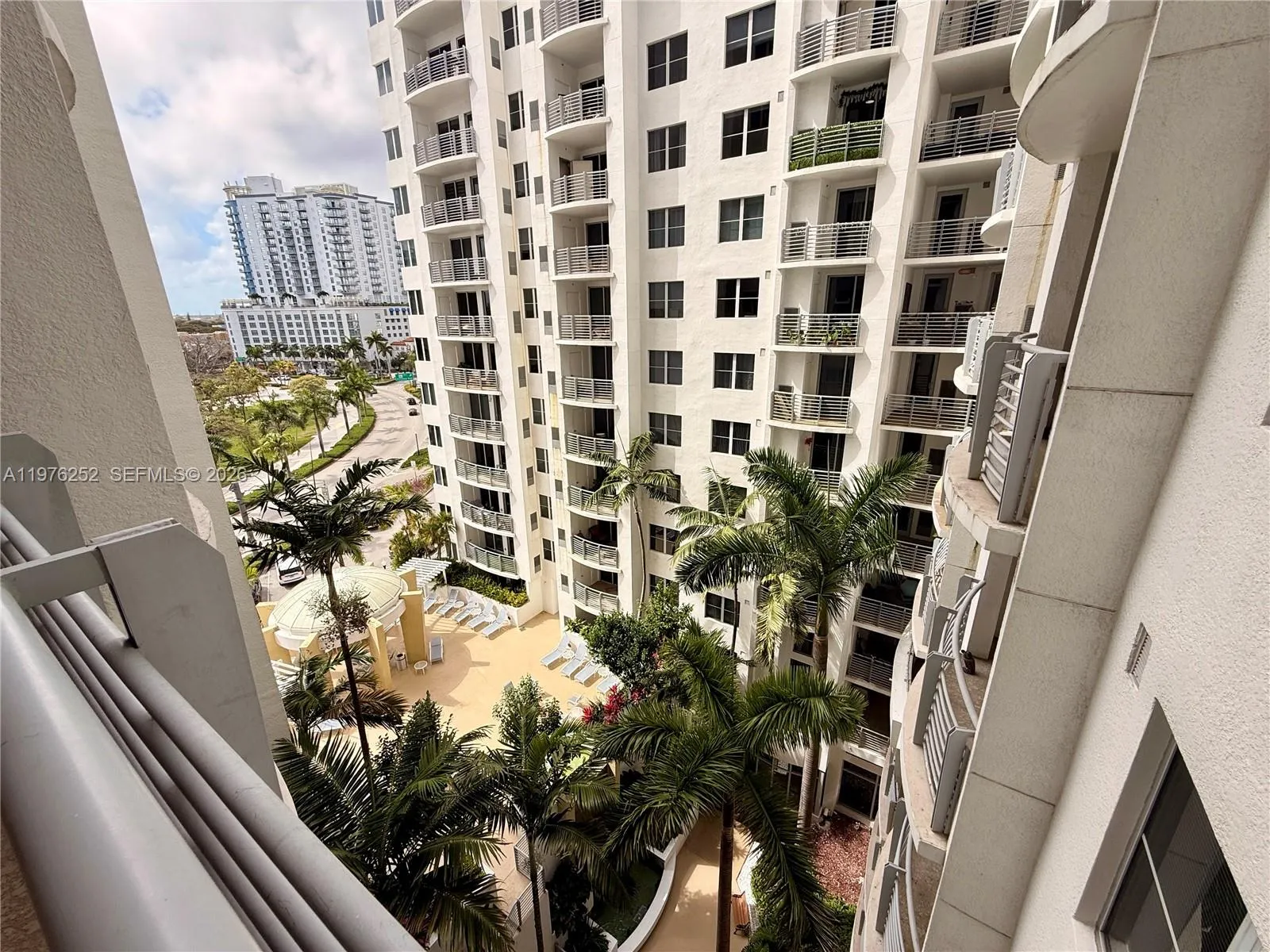 1830 Radius Dr 817, Hollywood, Florida 33020, Hollywood, Florida 33020, 1 Bedroom Bedrooms, ,1 BathroomBathrooms,Residential Lease,For Rent,1830 Radius Dr 817, Hollywood, Florida 33020,A11976252