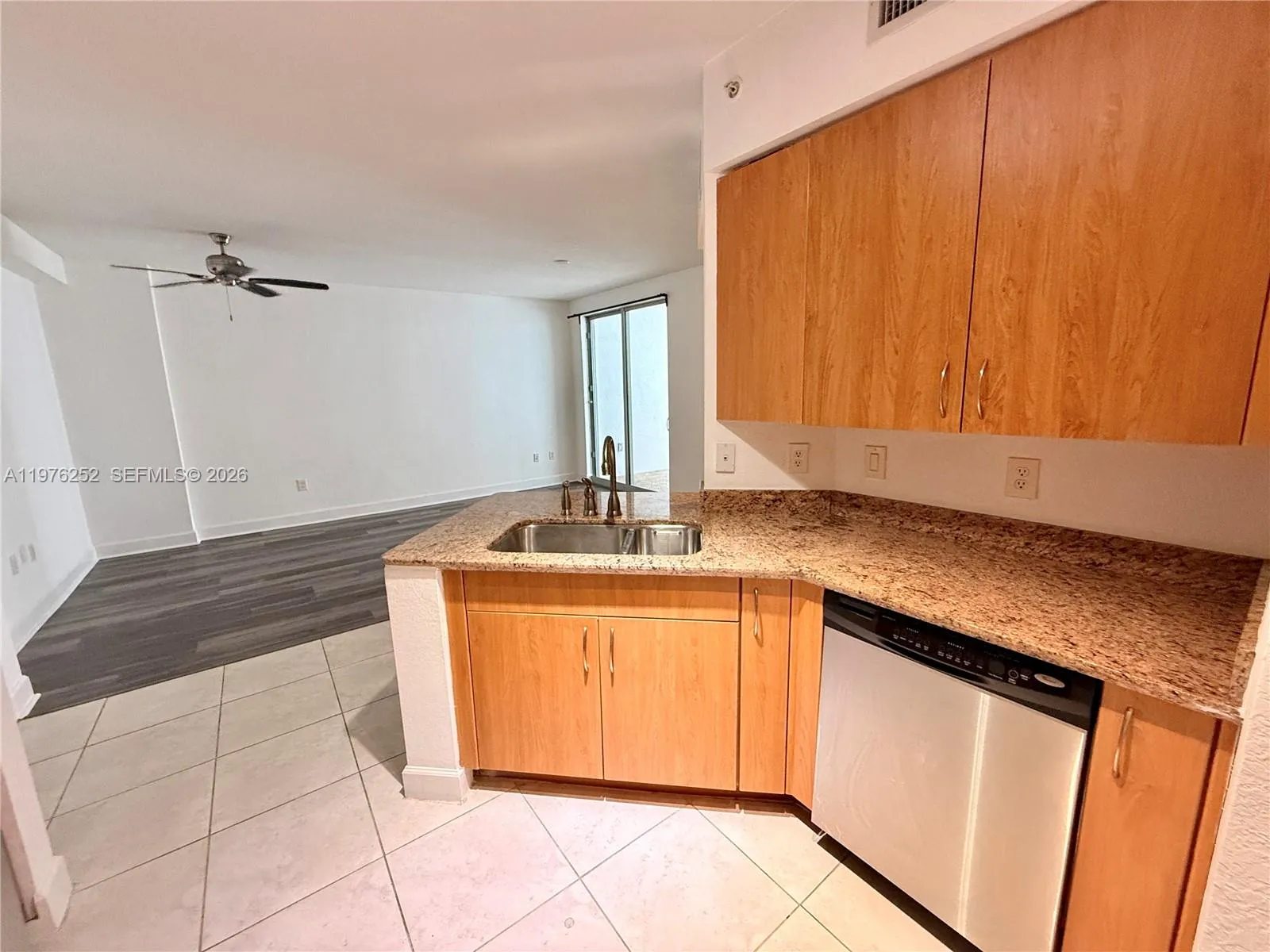 1830 Radius Dr 817, Hollywood, Florida 33020, Hollywood, Florida 33020, 1 Bedroom Bedrooms, ,1 BathroomBathrooms,Residential Lease,For Rent,1830 Radius Dr 817, Hollywood, Florida 33020,A11976252