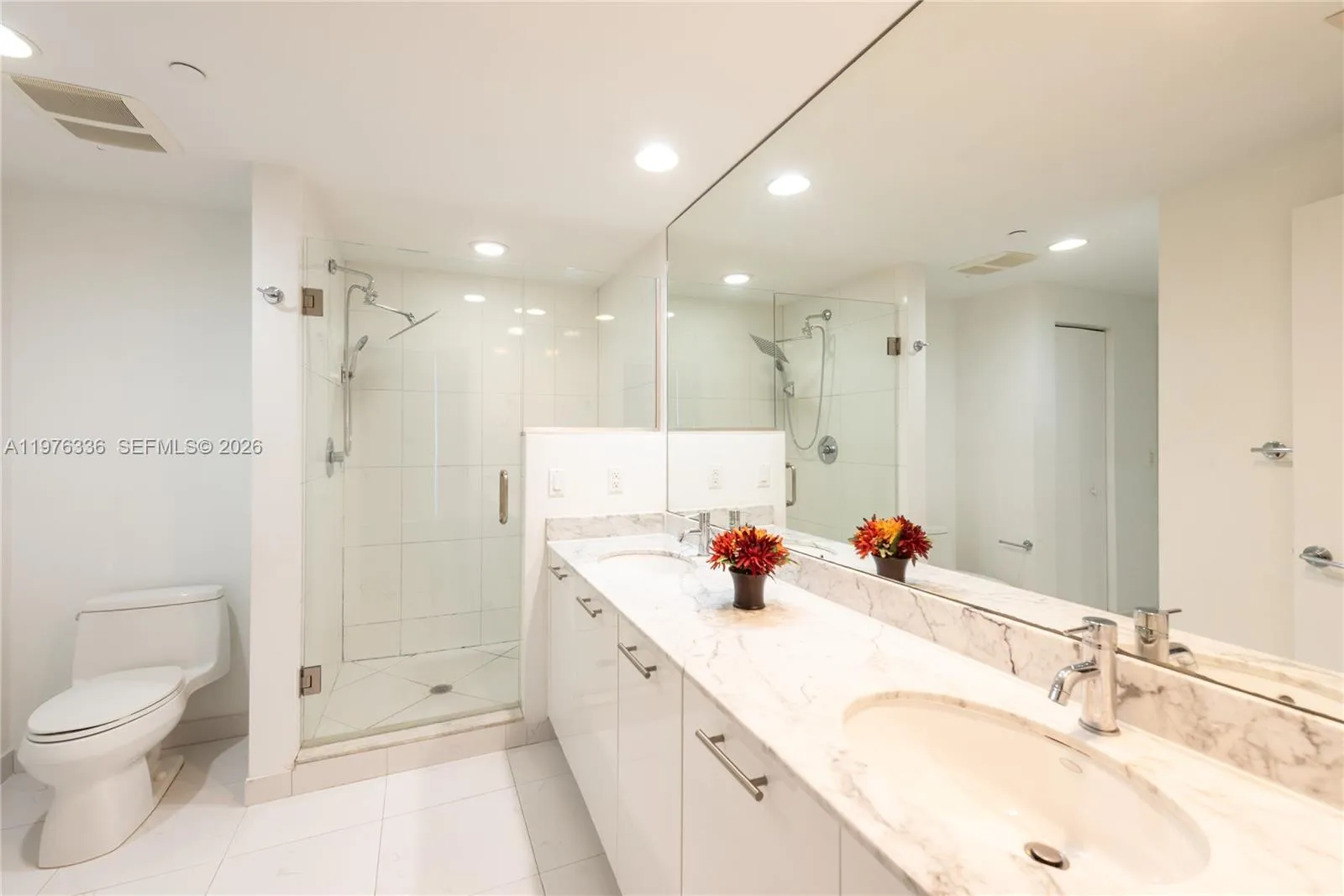 500 Brickell Av 1505, Miami, Florida 33131, Miami, Florida 33131, 2 Bedrooms Bedrooms, ,2 BathroomsBathrooms,Residential Lease,For Rent,500 Brickell Av 1505, Miami, Florida 33131,A11976336