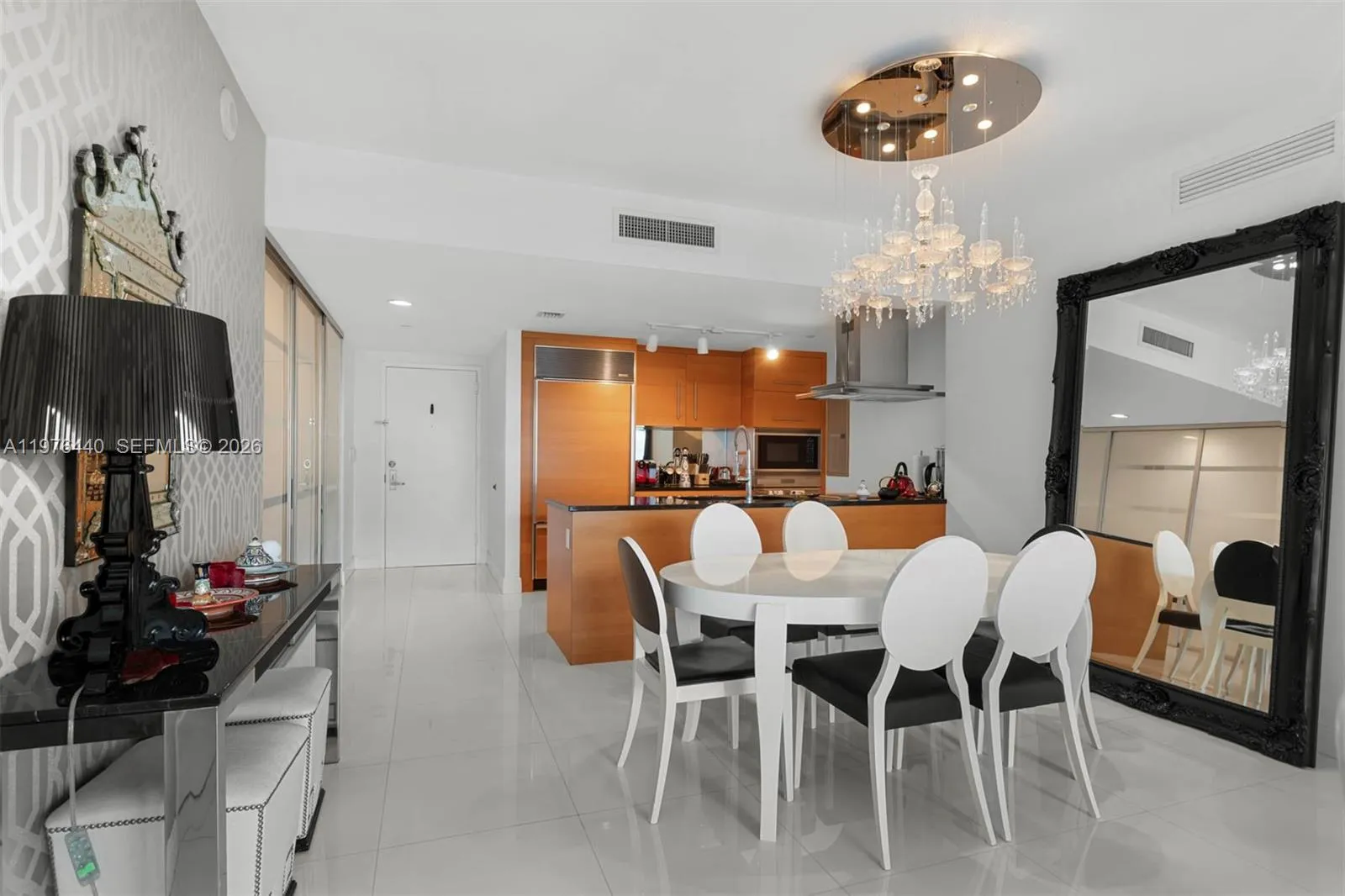 495 Brickell Ave 805, Miami, Florida 33131, Miami, Florida 33131, 2 Bedrooms Bedrooms, ,2 BathroomsBathrooms,Residential,For Sale,495 Brickell Ave 805, Miami, Florida 33131,A11976440