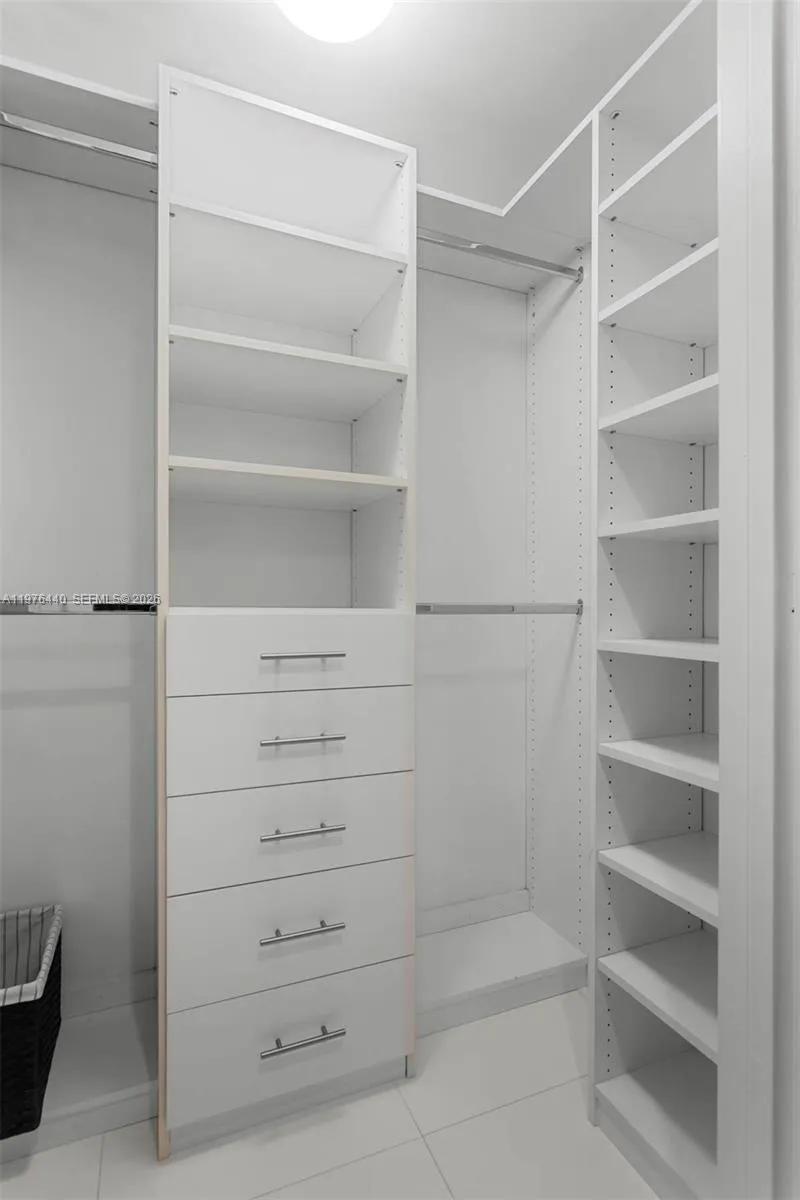 495 Brickell Ave 805, Miami, Florida 33131, Miami, Florida 33131, 2 Bedrooms Bedrooms, ,2 BathroomsBathrooms,Residential,For Sale,495 Brickell Ave 805, Miami, Florida 33131,A11976440